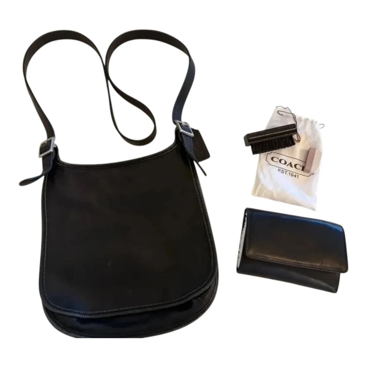 001 COACH Black Leather Hippie Crossbody Bag 9131  Compact Snap Wallet