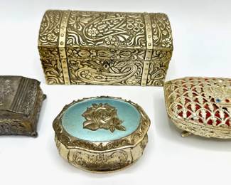 4 Vintage Silver Tone Ornate Trinket Boxes With Fabric Lining
Lot #: 105