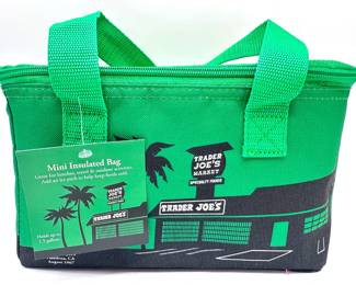 New With Tags Trader Joe's Insulated Lunch Tote In Green
Lot #: 62