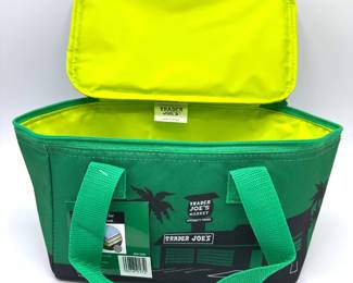 New With Tags Trader Joe's Insulated Lunch Tote In Green
Lot #: 62