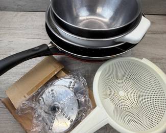 COOKWARE MIXING BOWLS COLANDERS T FAL #tfal #mixingbowls #cookware #colanders