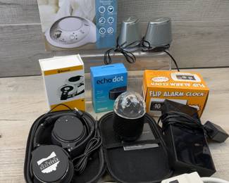 SMALL ELECTRONICS ECHO DOT HOMEDICS SOUND SPA #electronics #echodot #homedicssoundspa #headphones #speakers