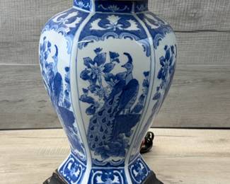 BLUE & WHITE PORCELAIN PEACOCK TEMPLE JAR LAMP #porcelain #peacock #templejar #lamp #tablelamp
