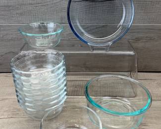 PYREX GLASS BOWLS & VINTGE FLAMEWARE BLUE #pyrex #glassbowls #vintage #flameware #flamewareblue