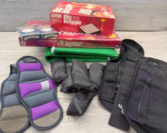 BOARD GAMES & FITNESS WEIGHTS #boardgames #scrabble #bigboggle #fitnessweights #weights