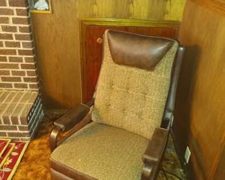 Is that Papa bear or Mama bears chair?