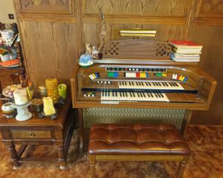 Organ and side table