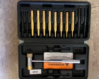 Hammer & Punch Set