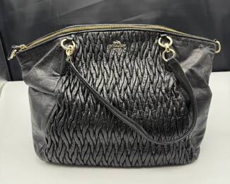 Coach Black Pleated Leather Shoulder Bag – Spacious & Stylish