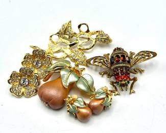 Joan Rivers Brooch and Earring Set – 3 Brooches, 2 Matching Earrings