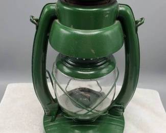 Vintage Coast-to-Coast Lantern in Excellent Condition