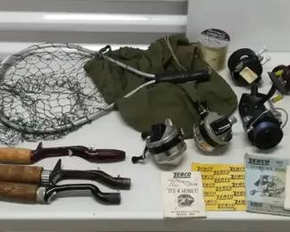 Zebco Spinning Reels Assorted Lot