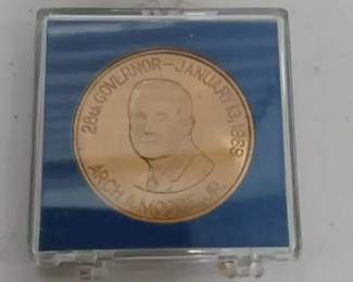 WV Commemorative Coin Arch Moore Jr 28th Governor