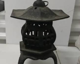 Vintage Japanese Cast Iron Pagoda Garden Lantern