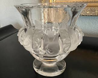 Super gorgeous Lalique  Crystal vase 