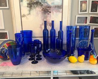 If you like all things, blue, you have choices!!💙💙