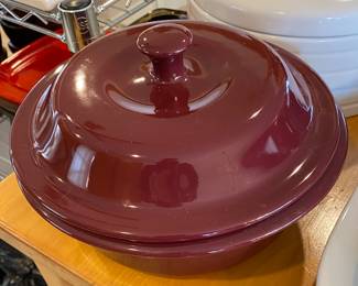 New Unused Pampered Chef Covered Casserole Bowl