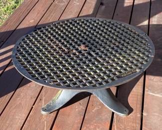 HEAVY! short cast iron outdoor table
