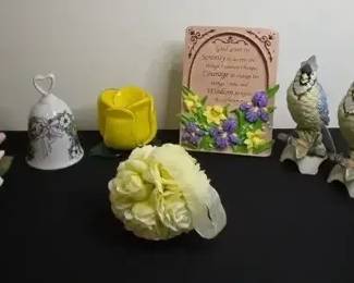 Bedroom Dresser Decor