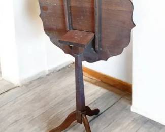 Vintage Tilt Top Wooden Table