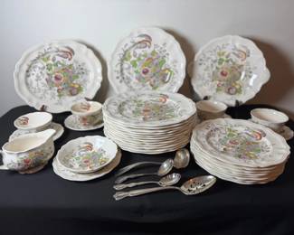 001 Hamshire Dinnerware With Bonus Servingware