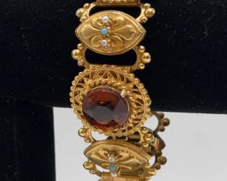 006 Stunning Golden Bracelet With Gems