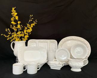 Gibson And Friends Serving