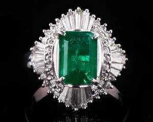 2.50ct Emerald and 1.04ctw Diamond Platinum Ring