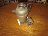 Lemonade pitcher with Juicer lid