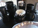 Trend Pacific, Black Bauhaus dish set