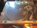 Yamaha turntable