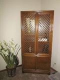 Hutch, display cabinet.