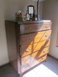 chest of drawers