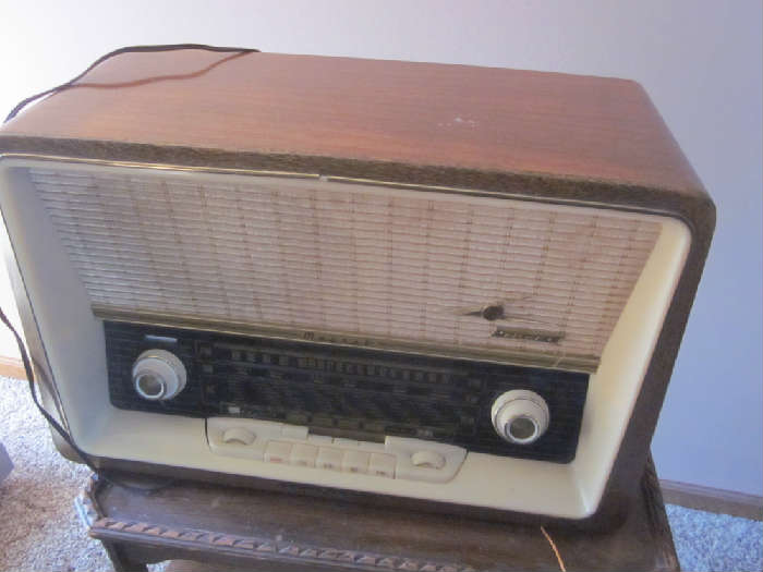 Loewe Opta Magnet HI-Fi Radio