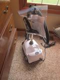 Clothes steamer