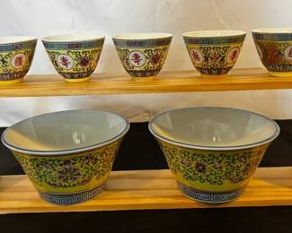 Chinese Mun Shou porcelain bowls
