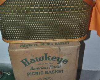 Vintage Hawkeye Picnic Basket