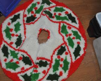 Vintage Tree Skirt