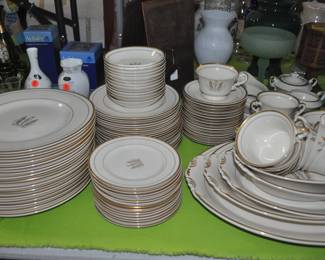 Beautiful China Set, Governor Clinton Pattern (no not Bill)