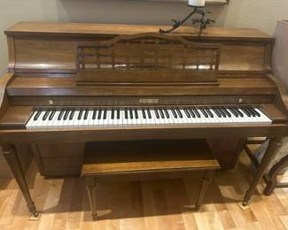 Baldwin piano