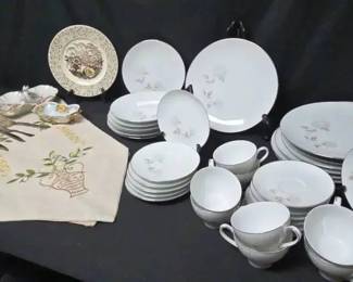 FR157Noritake China And Limoges France Porcelain