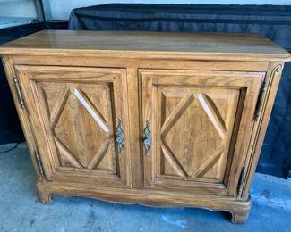 FR129Small Buffet Cabinet