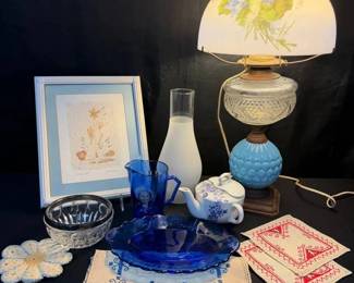 CT345Vintage Blue And White