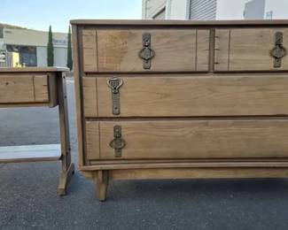 FR105Burnett dresser and nightstand