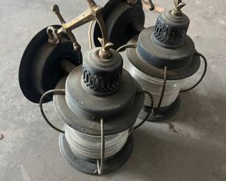 Nautical themed lamps