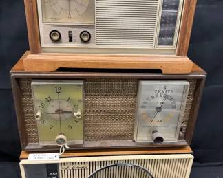 3 Vintage 1960s Tube Radios Zenith X390, Zenith C845Y Westinghouse H875LN6A