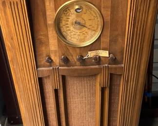 Silvertone Model 4585 Tube Radio – c. 1936