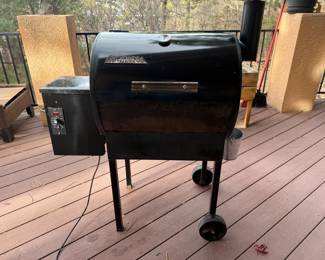 Traeger BBQ070 Wood Pellet Smoker