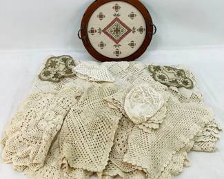 Lefkaritika Lace & Crocheted Textiles