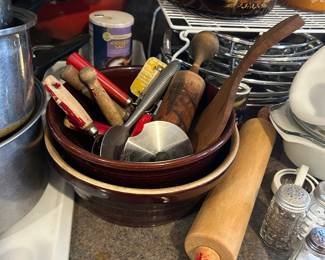 Rustic kitchen ware